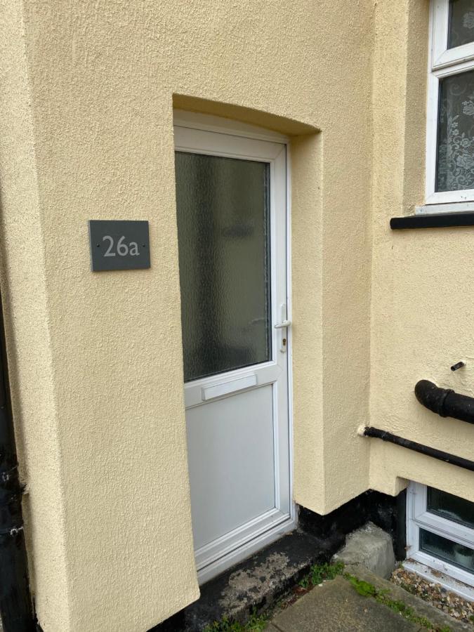 1 Bedroom Apartment With Own Entrance And Parking Space Huntingdon Exterior photo